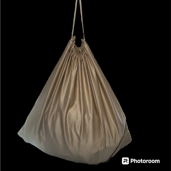 Salvatore Ferragamo silky duster with drawstrings - Picture 6 of 6